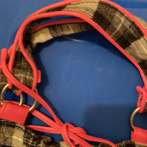 Tween styled Black and white flannel purse - Picture 3 of 4